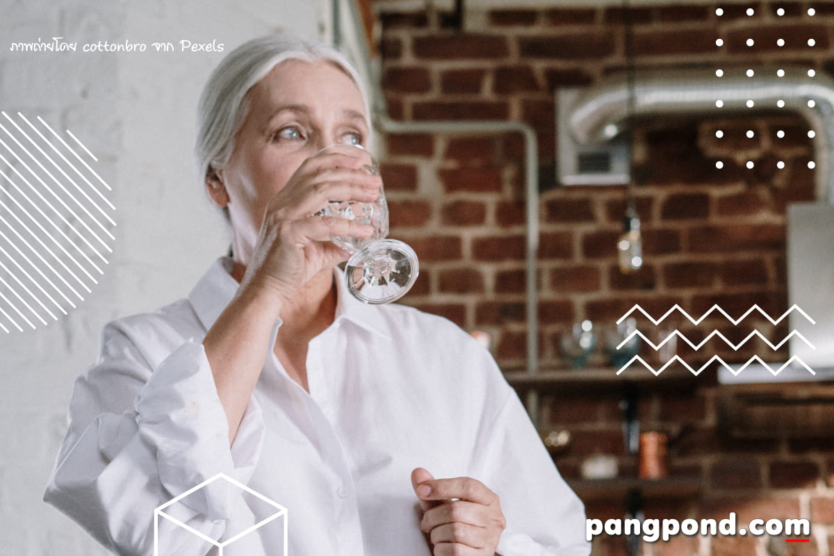 ควรดื่มน้ําวันละกี่ลิตร (How many liters of water should you 3 ดื่มน้ำชลอวัย