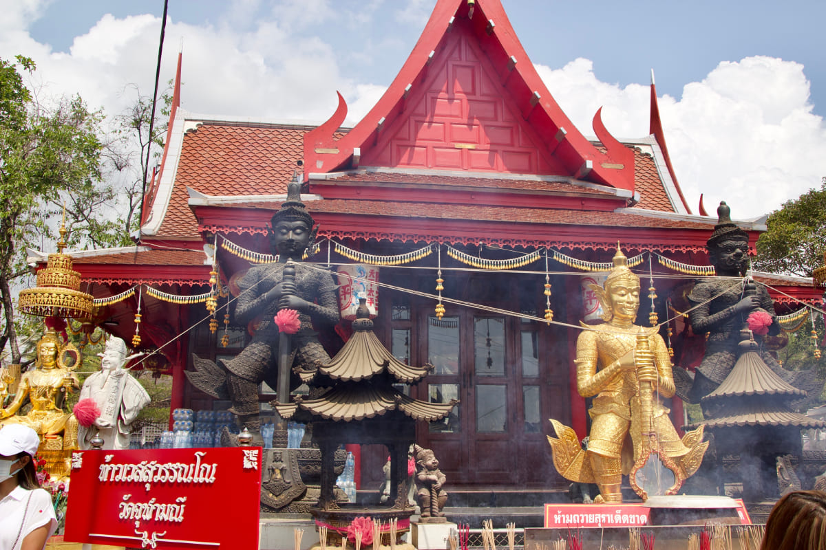 ท้าวเวสสุวรรณ (Thao Wessuwan) คาถาท้าวเวสสุวรรณท้าวเวสสุวรรณ 10 ท้าวเวสสุวรรณ