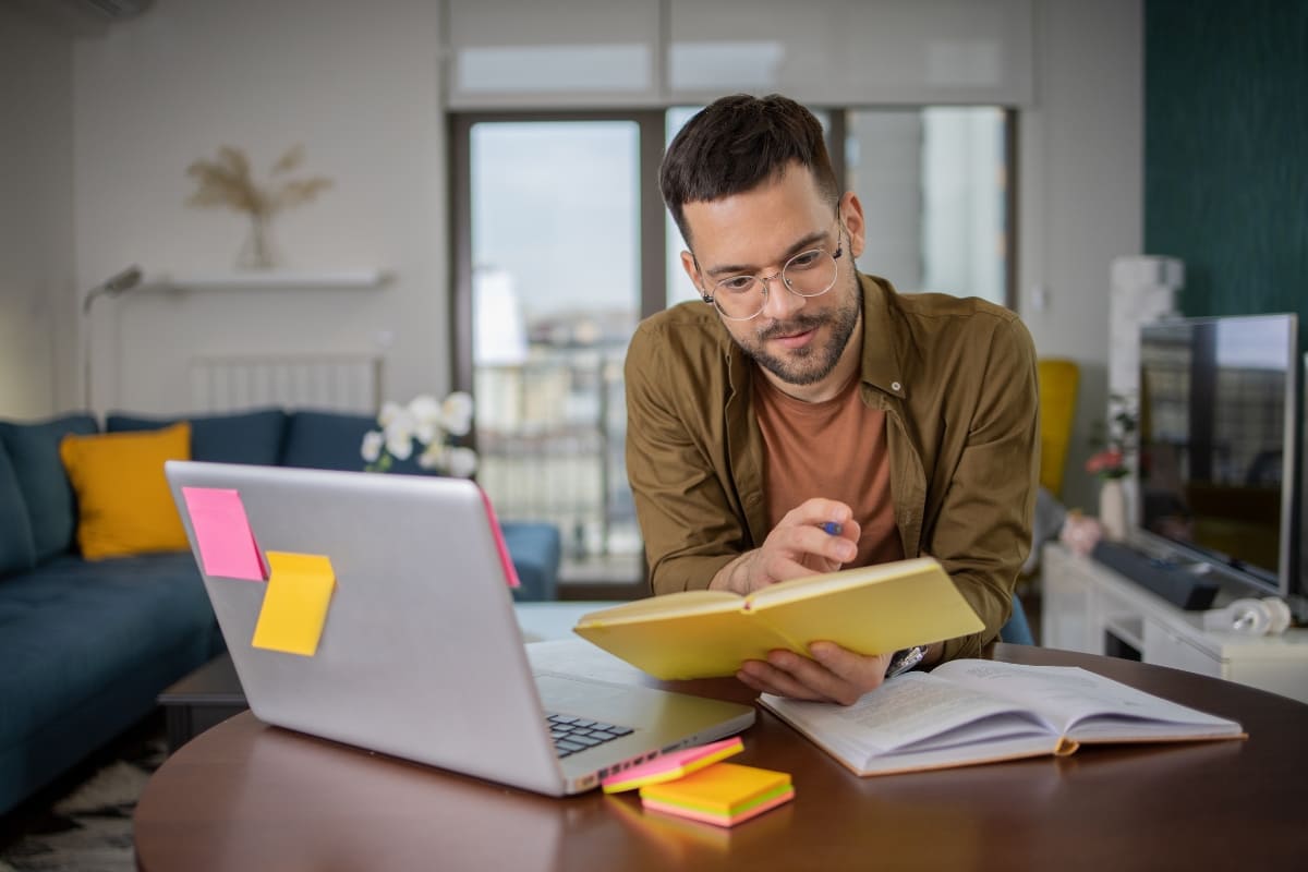 วิธีเรียนรู้ออนไลน์ พัฒนาทักษะทางธุรกิจทำได้อย่างเจ๋ง 7 วิธี? 3 วิธีเรียนรู้ออนไลน์ 02