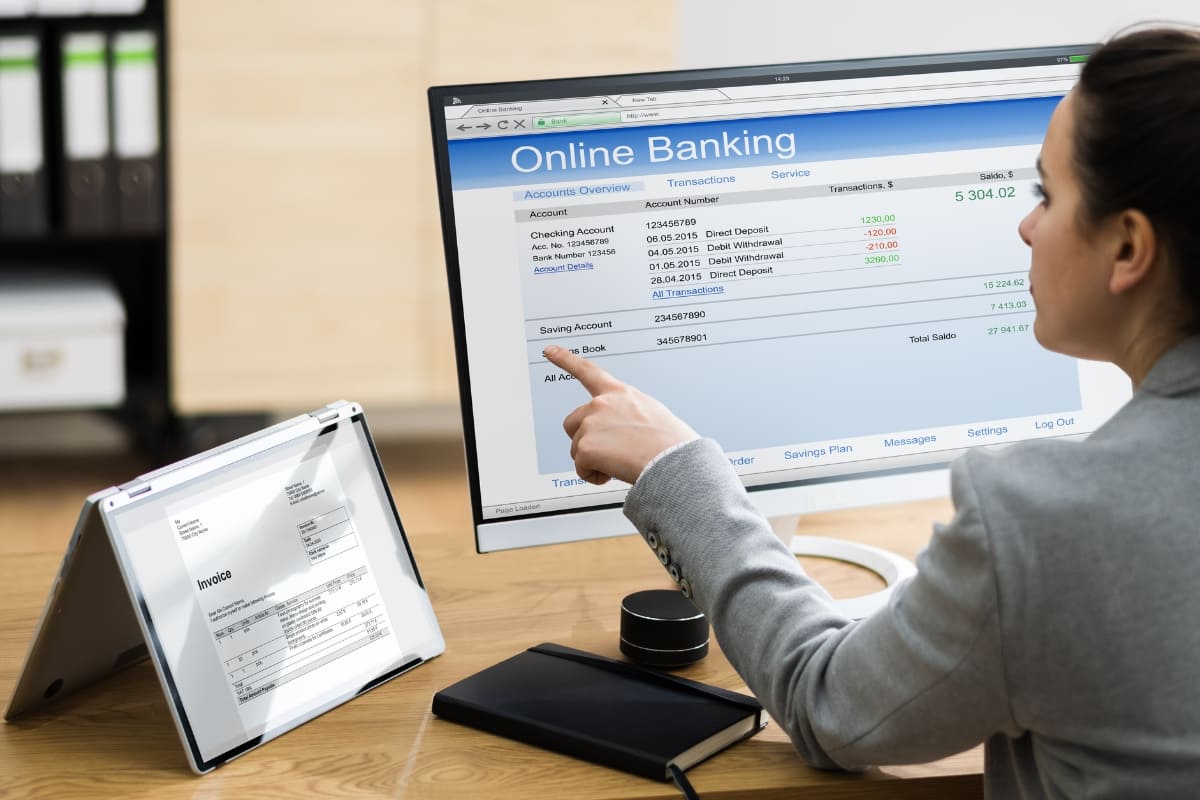 ประโยชน์ของเทคโนโลยีการเงินมีอะไรบ้างทำได้อย่างเจ๋ง 6 ประโยชน์? 5 %E0%B9%80%E0%B8%97%E0%B8%84%E0%B9%82%E0%B8%99%E0%B9%82%E0%B8%A5%E0%B8%A2%E0%B8%B5%E0%B8%81%E0%B8%B2%E0%B8%A3%E0%B9%80%E0%B8%87%E0%B8%B4%E0%B8%99 01