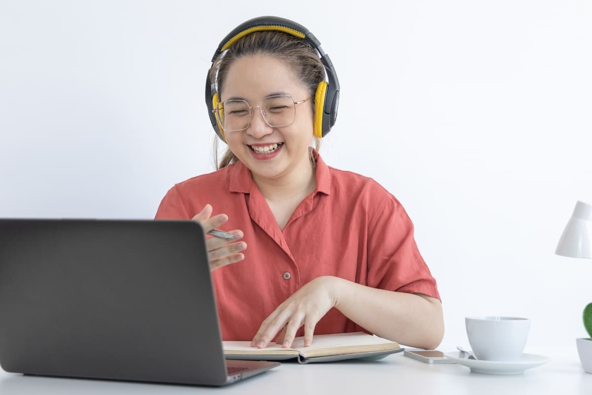 เรียนออนไลน์ในยุคดิจิทัล มีลักษณะอย่างไรทำได้อย่างเจ๋ง 10 ชนิด? 4 เรียนออนไลน์ ในยุคดิจิทัล 01