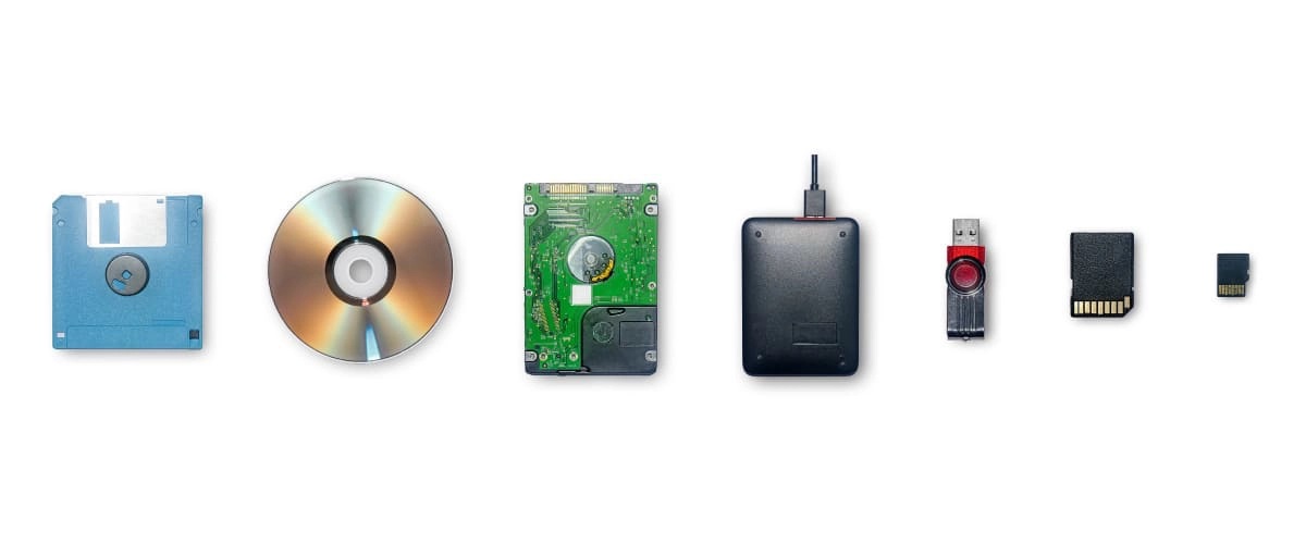 อุปกรณ์คอมพิวเตอร์ 5 หลักการทํางาน องค์ประกอบของคอมพิวเตอร์ ความหมายของคอมพิวเตอร์ 10 ตัวอย่างอุปกรณ์ภายนอกคอมพิวเตอร์หน่วยความจำ